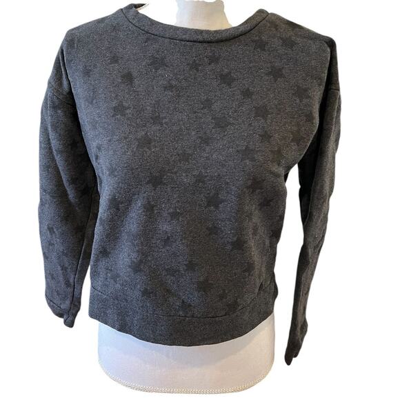 Romeo & Juliet Couture Cropped Star Print Sweatshirt Gray M - Picture 1 of 5